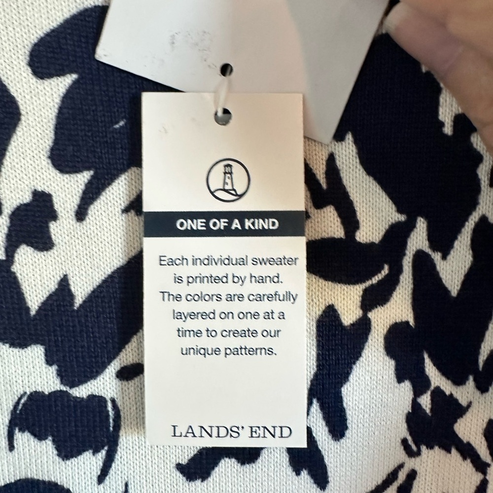 Lands' End Women's Short Sleeve Navy Floral Tee - Picture 5 of 8